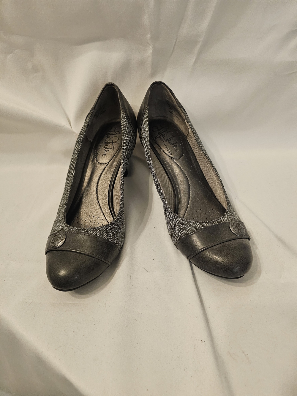 Life Stride Women's Grey Court Shoes - Comfort Low Heel